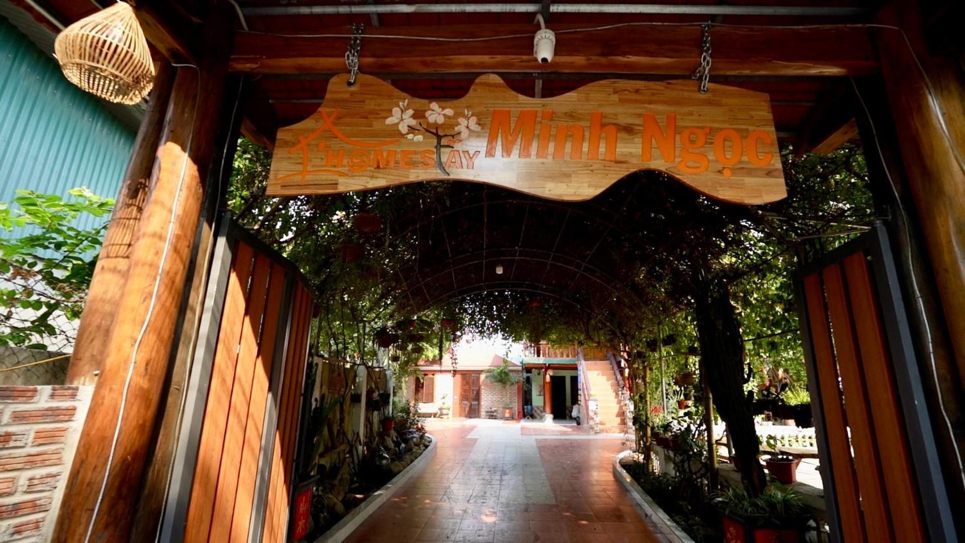 Minh Ngoc Homestay Dien Bien Phu Ban Hin Lom Exterior photo